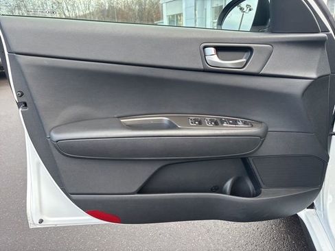 Used 2019 Kia Optima S image 7