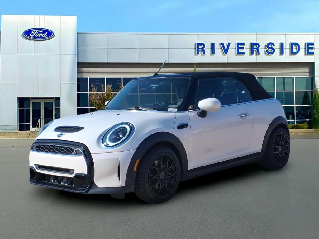 Used 2024 MINI Cooper S FWD image 3