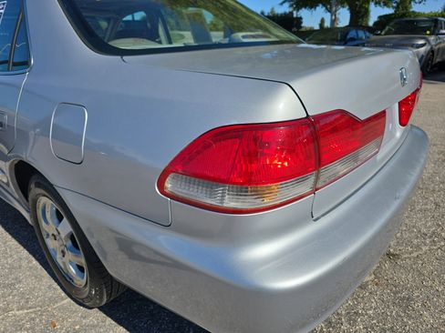 Used 2001 Honda Accord EX image 33