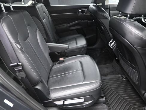 Certified 2024 Kia Sorento SX AWD/4WD image 38