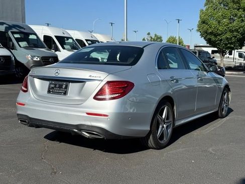 Used 2017 Mercedes-Benz E 300 4MATIC image 7