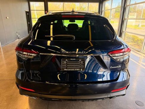 Used 2022 Maserati Levante Modena AWD/4WD image 8