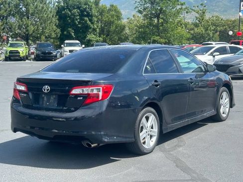 Used 2014 Toyota Camry SE FWD image 3