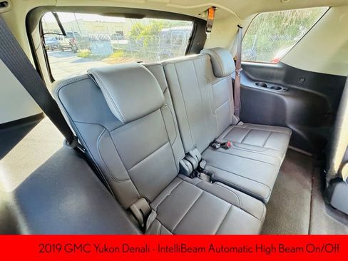 Used 2019 GMC Yukon Denali w/ Denali Ultimate Package image 18