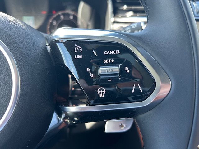 Used 2026 Jaguar F-PACE R-Dynamic S AWD/4WD image 26