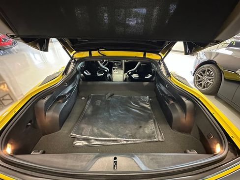 Used 2019 Chevrolet Corvette Z06 RWD image 9