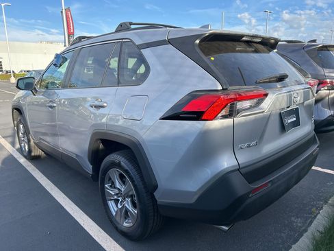 Used 2024 Toyota RAV4 XLE AWD/4WD image 3