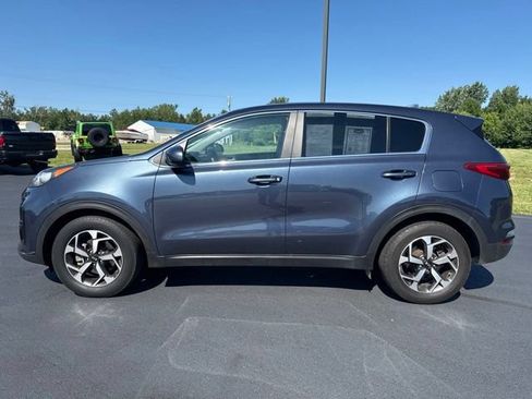 Used 2022 Kia Sportage LX FWD image 2
