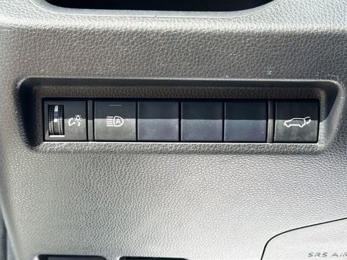 Used 2019 Toyota RAV4 XLE w/ Convenience Package image 33