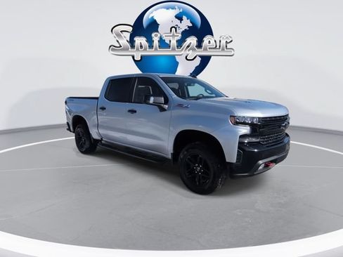 Used 2021 Chevrolet Silverado 1500 LT Trail Boss w/ Convenience Package II AWD/4WD image 2