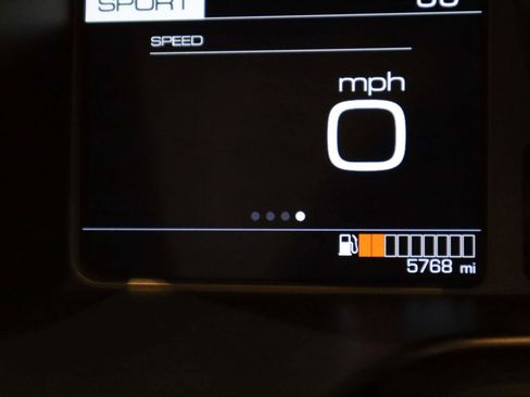 Certified 2020 Ferrari Portofino image 39