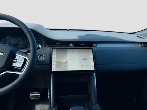 New 2026 Land Rover Discovery Sport Landmark image 19
