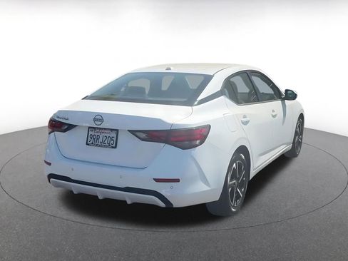 Used 2025 Nissan Sentra SV image 14