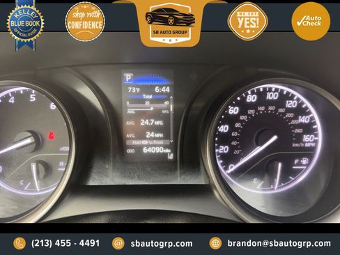 Used 2023 Toyota Camry SE FWD image 11