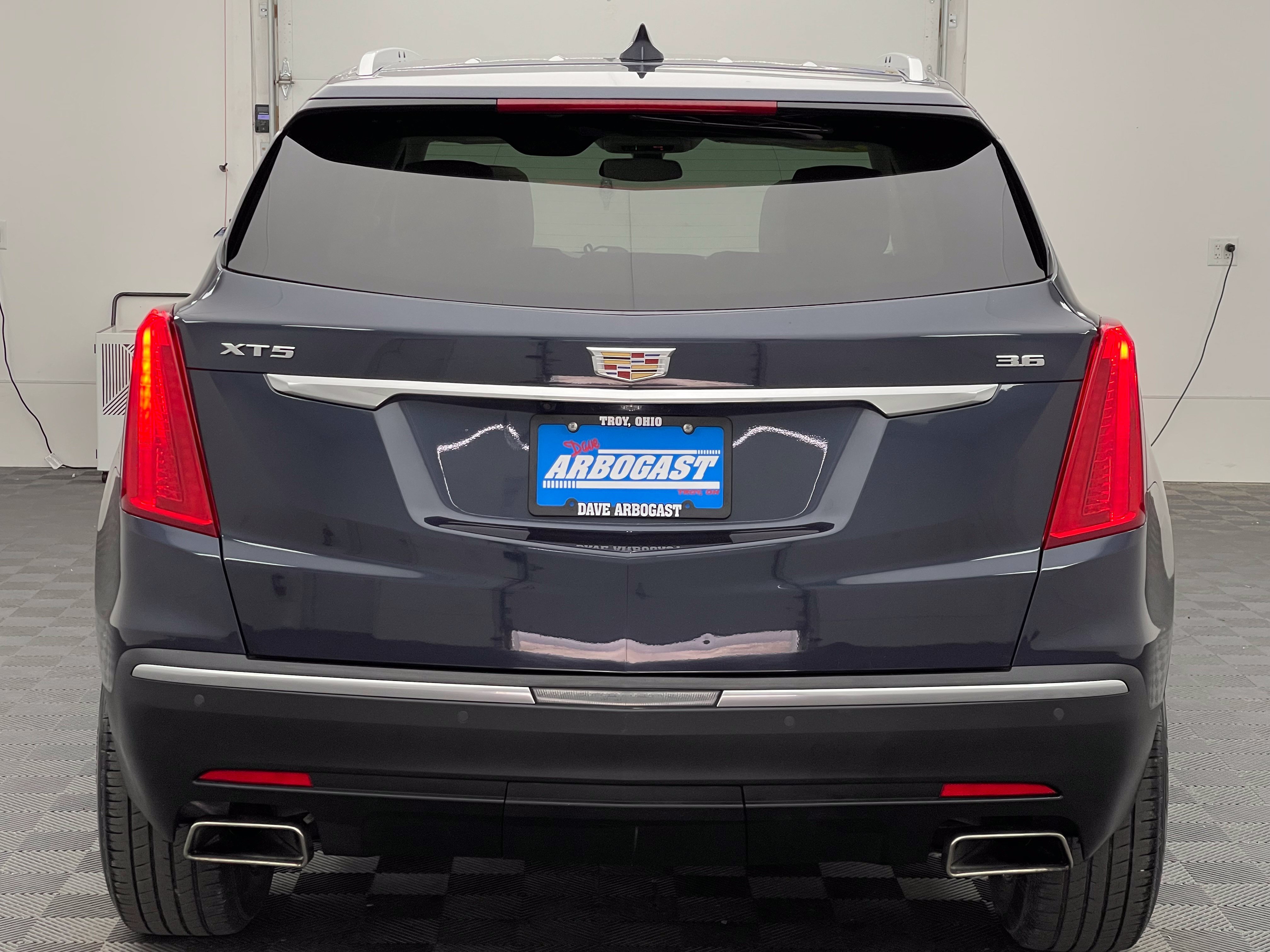 Used 2018 Cadillac XT5 Luxury FWD image 9