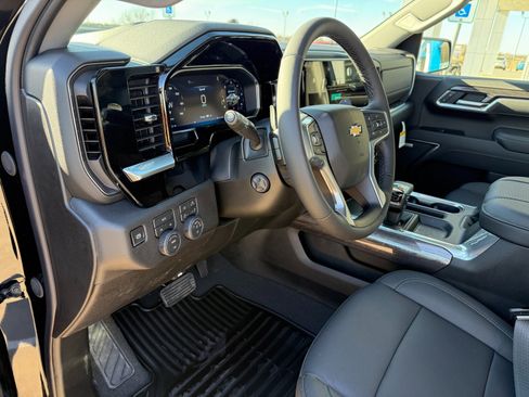 New 2026 Chevrolet Silverado 1500 LT image 9