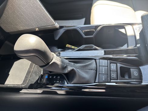 Certified 2025 Toyota Camry XLE image 24