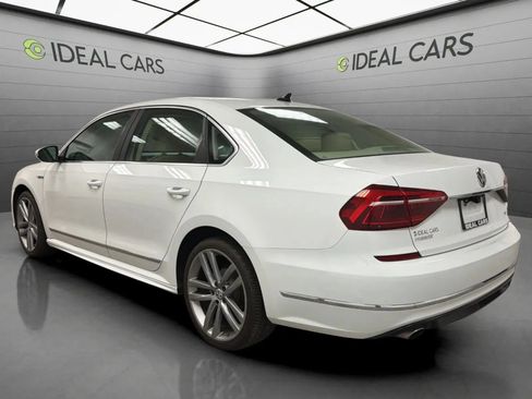 Used 2017 Volkswagen Passat 1.8T R-Line FWD image 7