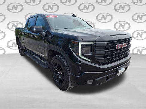 Used 2025 GMC Sierra 1500 Elevation w/ Elevation Premium Package AWD/4WD image 15