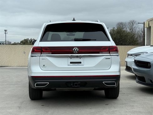 New 2025 Volkswagen Atlas SEL image 7