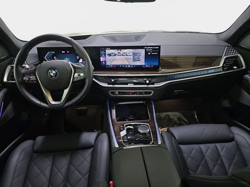 Used 2026 BMW X5 sDrive40i image 12