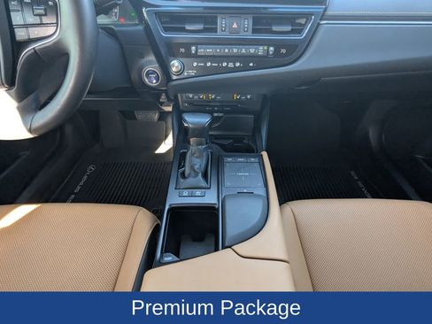 Used 2022 Lexus ES 300h w/ Premium Package image 23