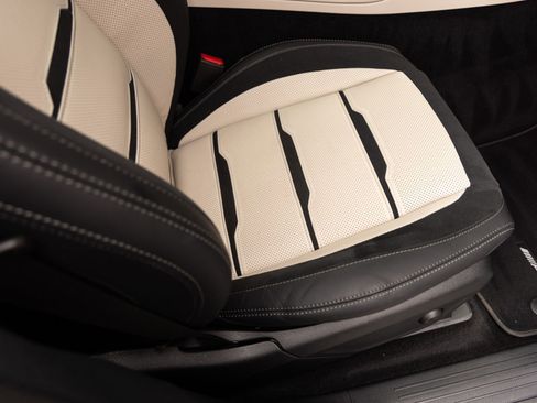 Used 2024 Mercedes-Benz GLE 53 AMG 4MATIC Coupe image 33