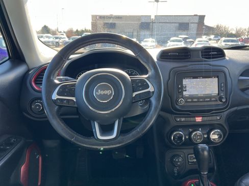 Used 2016 Jeep Renegade Trailhawk w/ Premium Trailhawk Package image 2