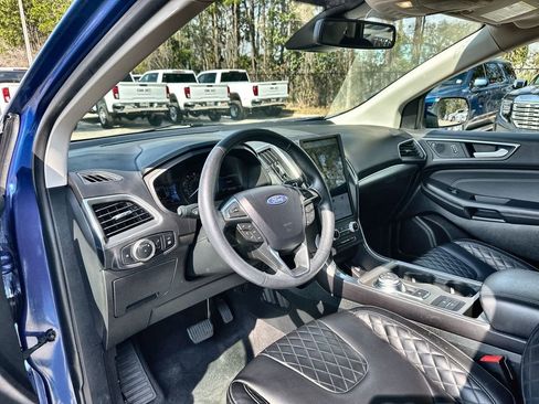 Used 2024 Ford Edge Titanium image 10