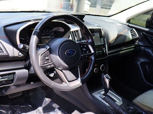Used 2020 Subaru Crosstrek 2.0i Premium w/ Moonroof Package 2 AWD/4WD image 38