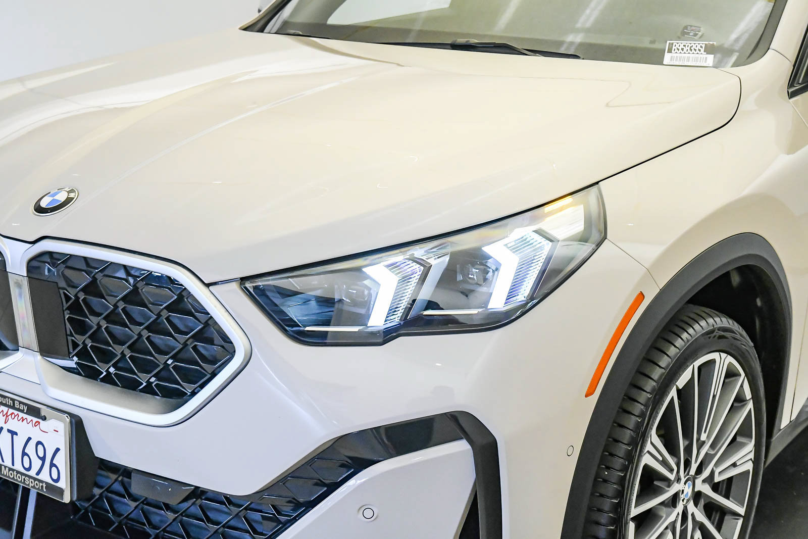 Used 2026 BMW X2 xDrive28i w/ Technology Package AWD/4WD image 8