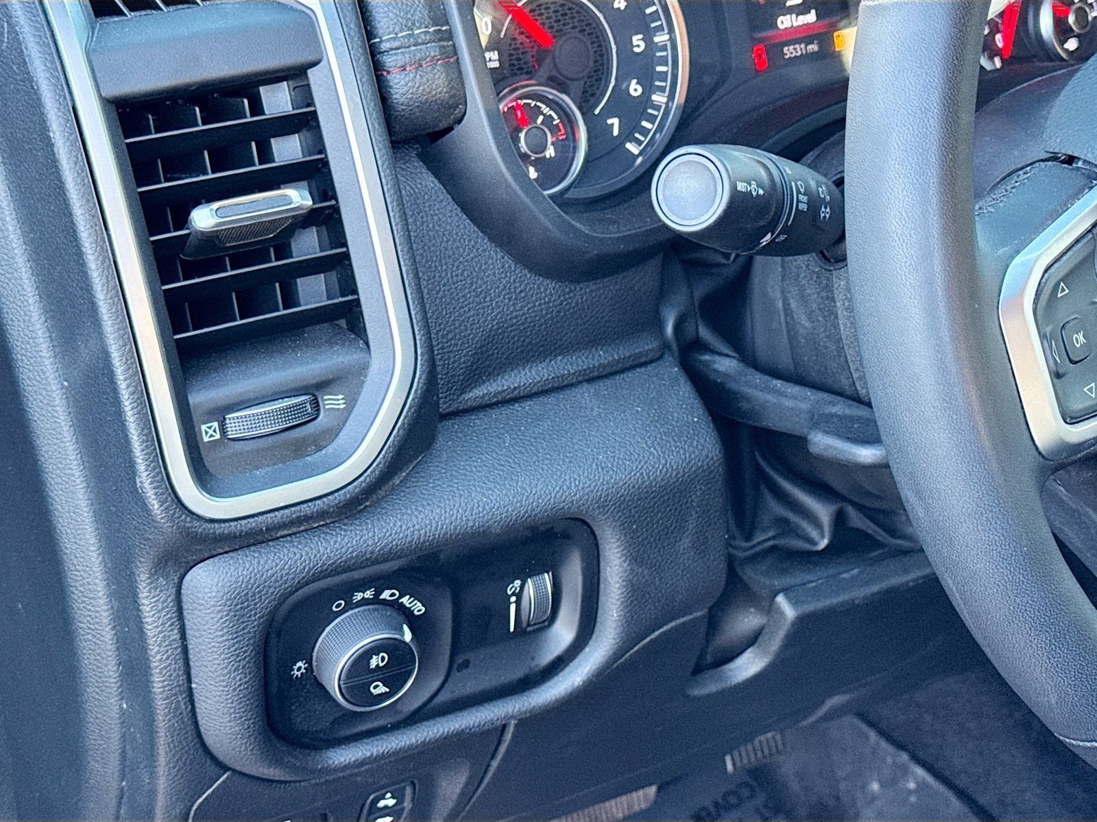 Used 2025 RAM 1500 Big Horn AWD/4WD image 10