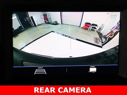 Used 2021 Chevrolet Silverado 1500 Custom Trail Boss image 18