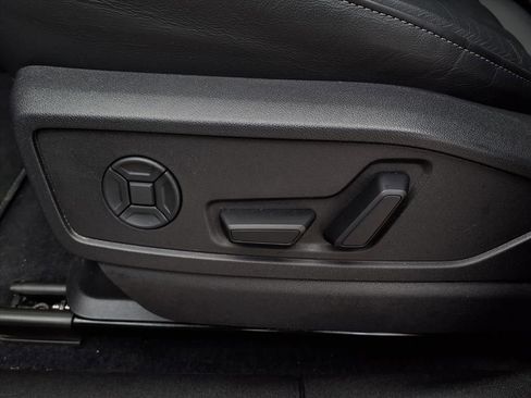 Used 2025 Audi Q5 Premium Plus w/ Premium Plus image 11