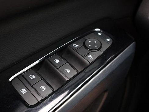 Certified 2025 Nissan Pathfinder SL w/ SL Premium Package AWD/4WD image 22