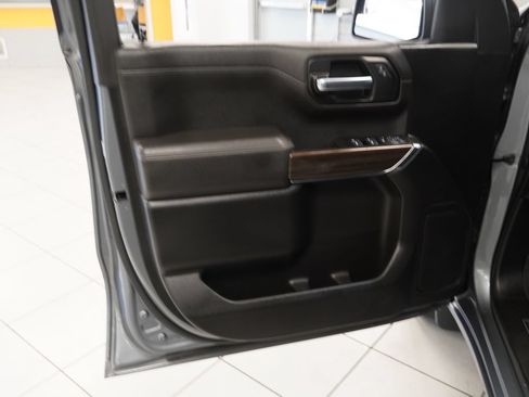 Used 2022 Chevrolet Silverado 1500 LT AWD/4WD image 5