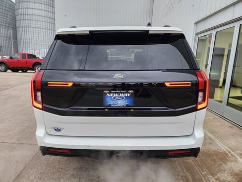 New 2026 Ford Expedition Tremor image 7