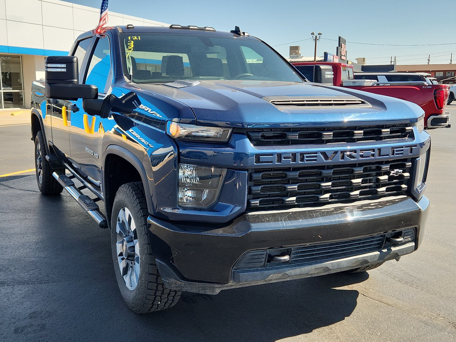 Used 2021 Chevrolet Silverado 2500 Custom w/ Custom Value Package AWD/4WD image 5