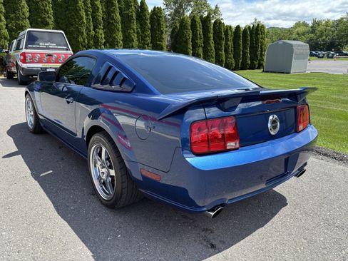 Used 2008 Ford Mustang GT RWD image 5