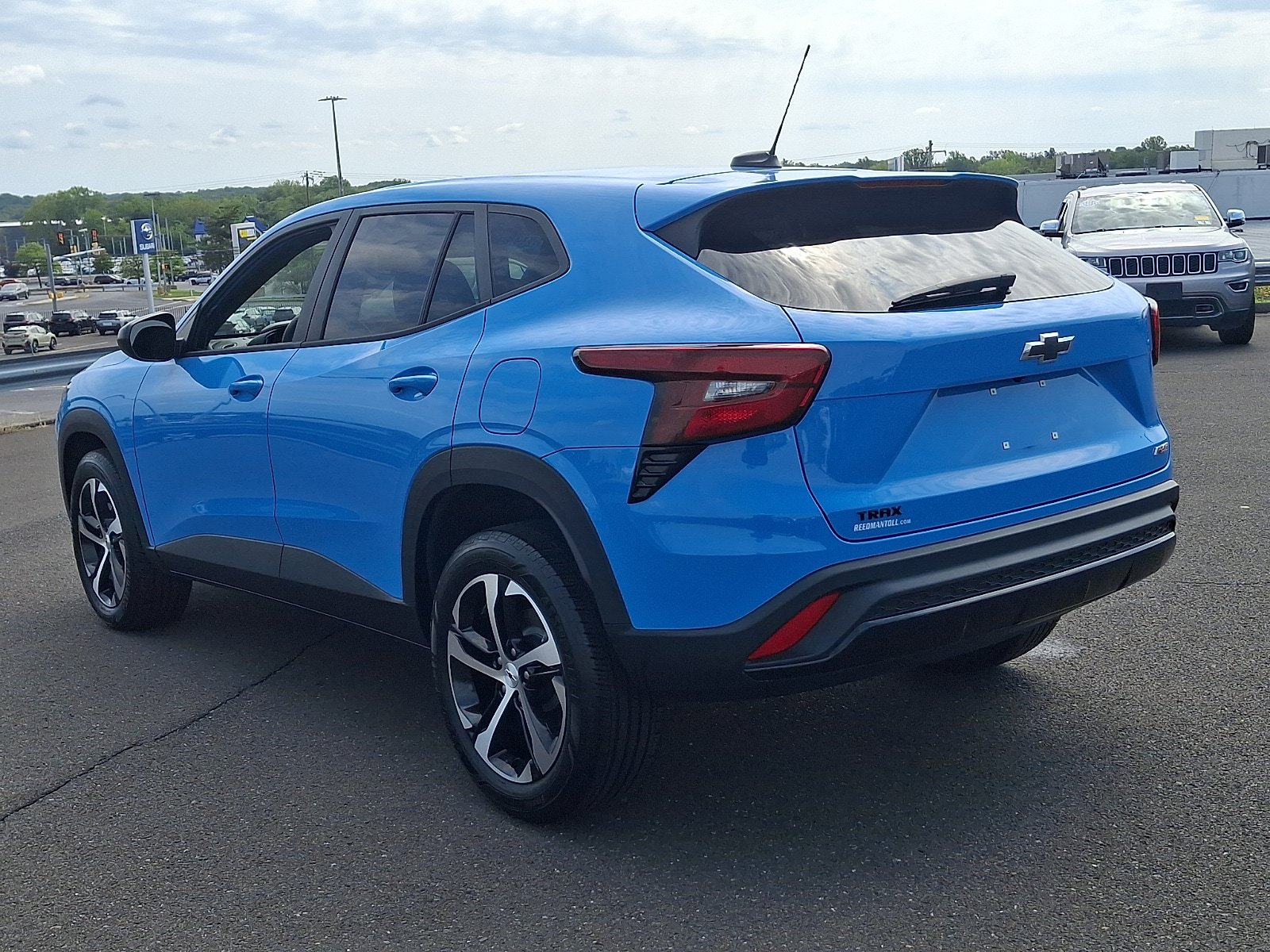 Used 2024 Chevrolet Trax RS FWD image 4