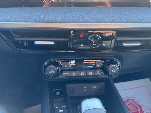 New 2026 Nissan Kicks SV w/ SV Premium Package image 23