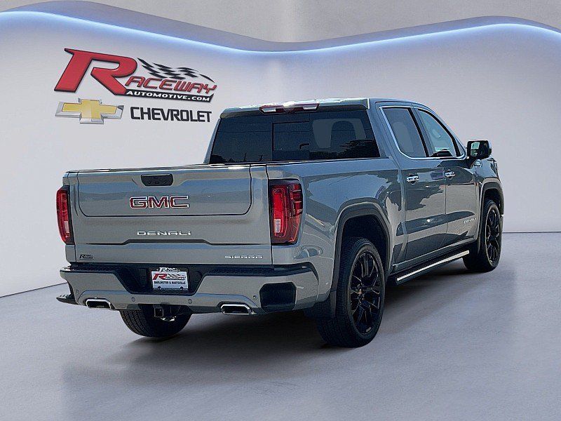 Used 2025 GMC Sierra 1500 Denali AWD/4WD image 5