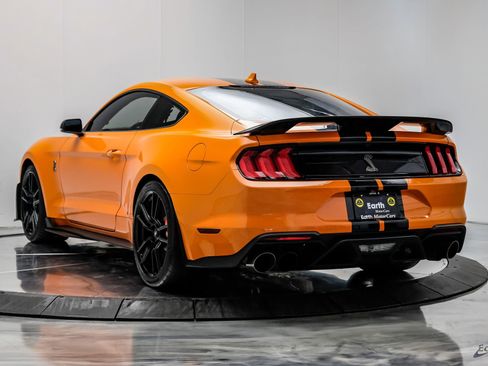 Used 2021 Ford Mustang Shelby GT500 w/ Technology Package image 11