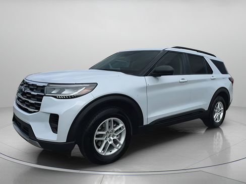 New 2026 Ford Explorer Active image 12