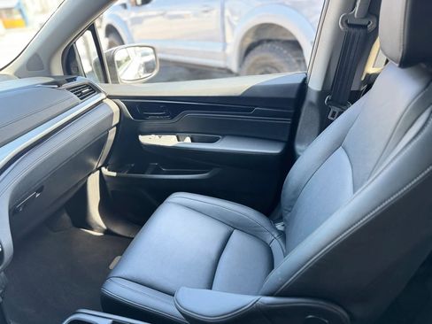 Used 2023 Honda Odyssey Touring image 23