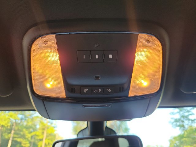 Used 2025 Dodge Durango GT RWD image 30