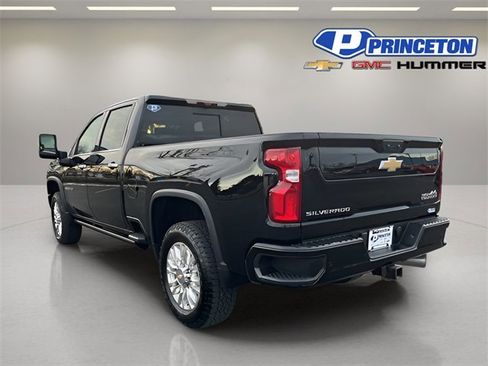 Used 2023 Chevrolet Silverado 3500 High Country w/ Z71 Off-Road Package image 5