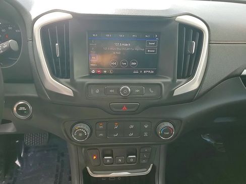 Used 2020 GMC Terrain SLE image 19