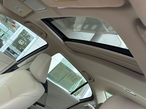 Used 2017 Honda Accord EX-L image 33
