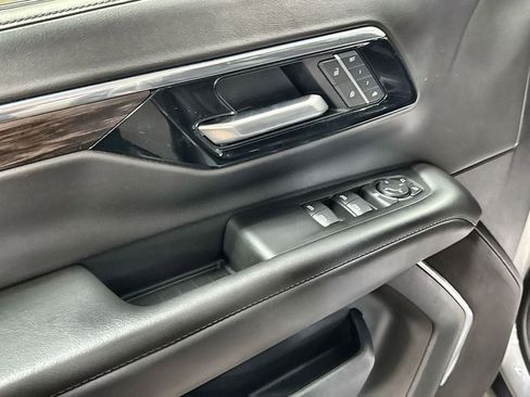 Used 2025 Chevrolet Tahoe LT image 14